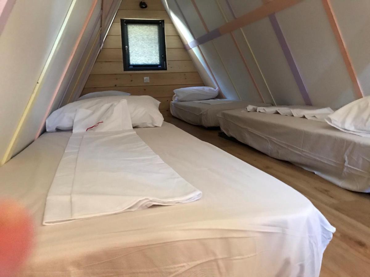 O Tipi Lodge Saint-Christo-en-Jarez エクステリア 写真